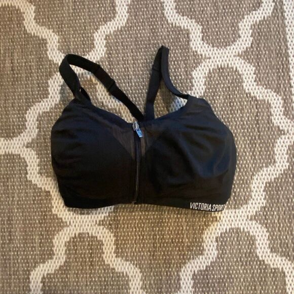Victoria’s Secret Knockout sports bra size 34DDD - Picture 1 of 7
